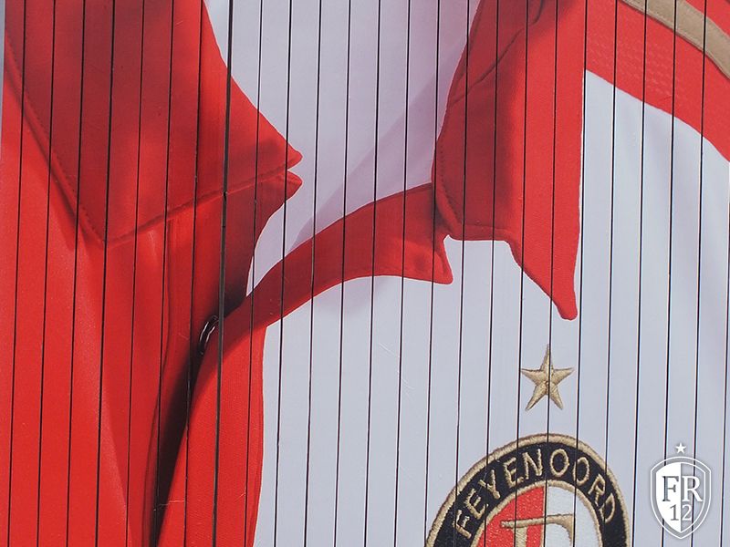 FOTO'S | Nieuw thuisshirt met gouden strepen