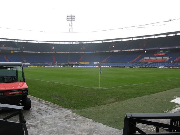 Werkzaamheden bij De Kuip in volle gang (fotoverslag)
