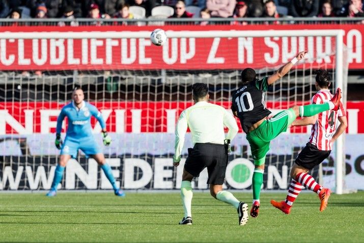 Feyenoord walst over Sparta heen en wint stadsderby