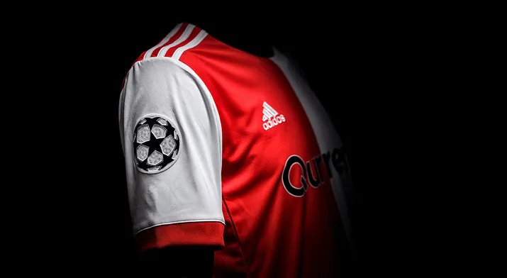 Feyenoord-shirt aangepast voor Champions League