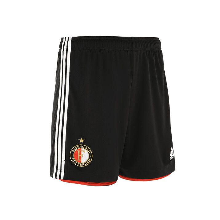 Feyenoord maakt het nieuwe thuisshirt bekend