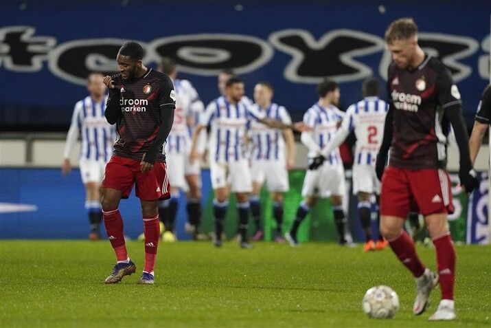 Dramatisch Feyenoord verliest na toppers ook in Heerenveen