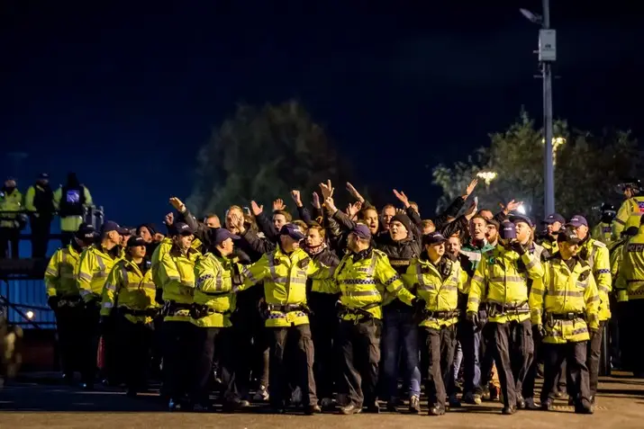 Complimenten politie Manchester: ''Fantastische sfeer''