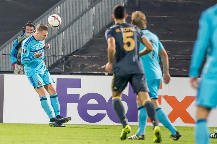 Feyenoord na thuisnederlaag Europees uitgeschakeld