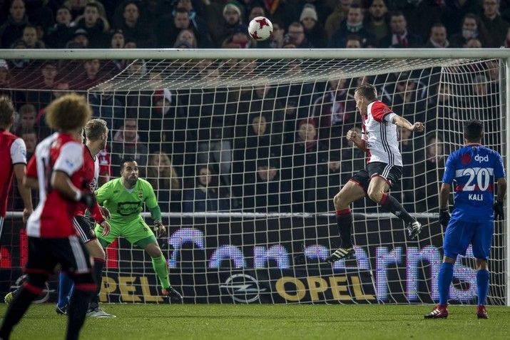 Jens Toornstra beslist duel met Willem II