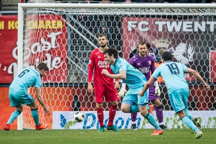 Feyenoord in laatste kwartier langs FC Twente