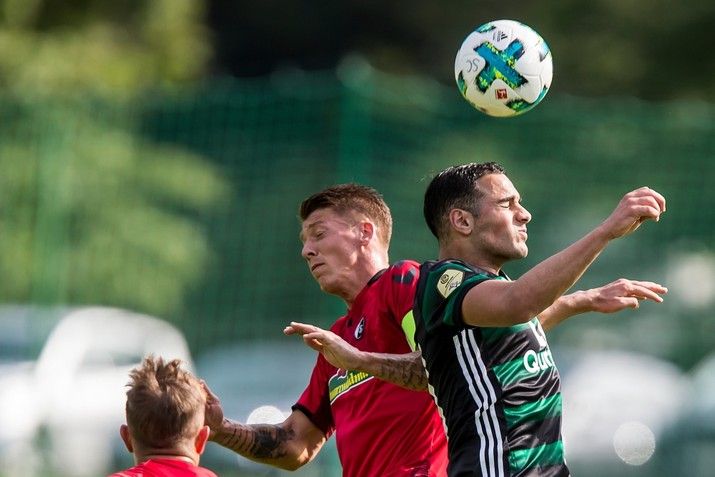 Feyenoord onderuit in oefenduel tegen SC Freiburg