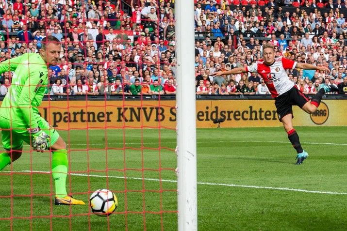 Feyenoord wint Johan Cruijff Schaal dankzij Jones