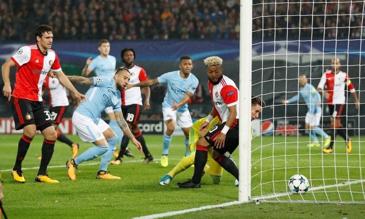 Manchester City overklast Feyenoord in De Kuip
