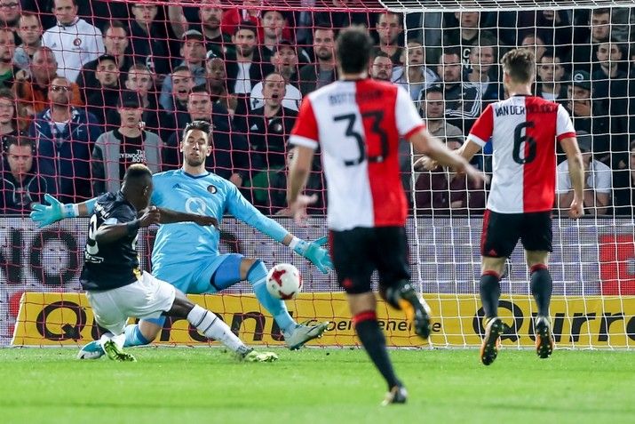 Slecht Feyenoord verliest dure punten tegen NAC