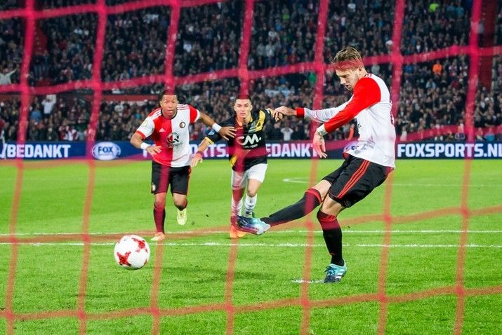 Slecht Feyenoord verliest dure punten tegen NAC