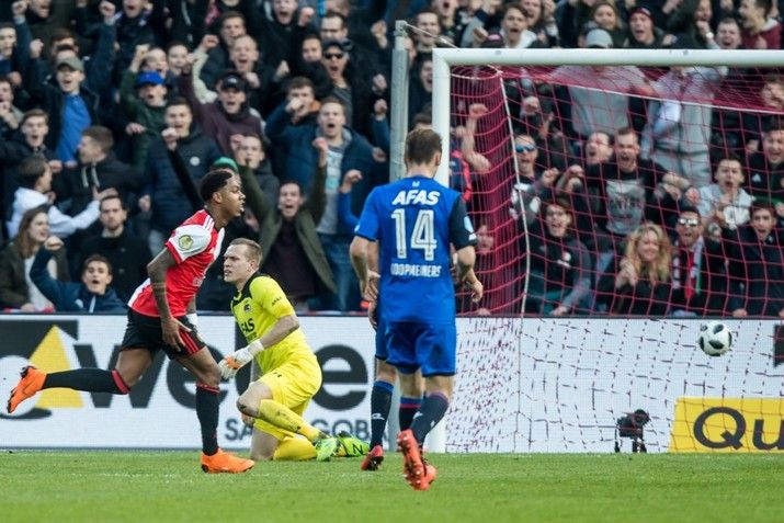 Getergd Feyenoord in eigen huis langs AZ