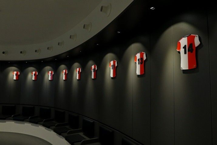 Pers krijgt rondleiding op nieuw trainingscomplex Feyenoord