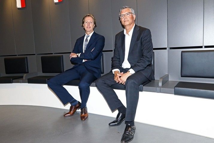 Pers krijgt rondleiding op nieuw trainingscomplex Feyenoord