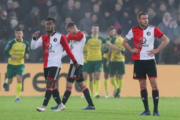 Belabberd Feyenoord ten onder tegen Fortuna Sittard
