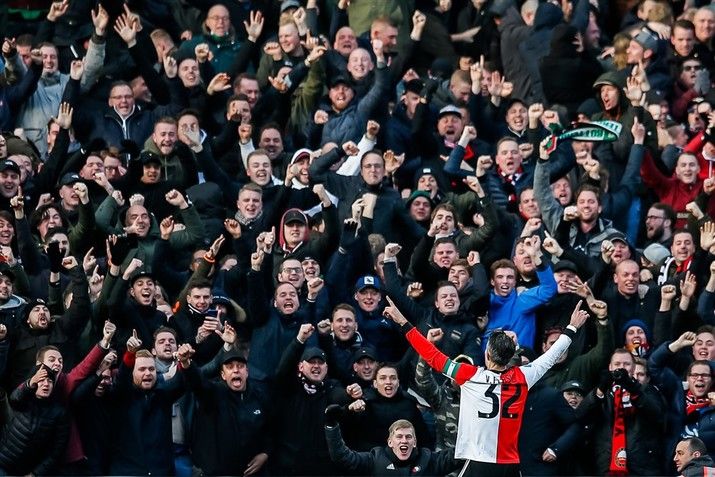 Feyenoord straft Ajax af in De Kuip
