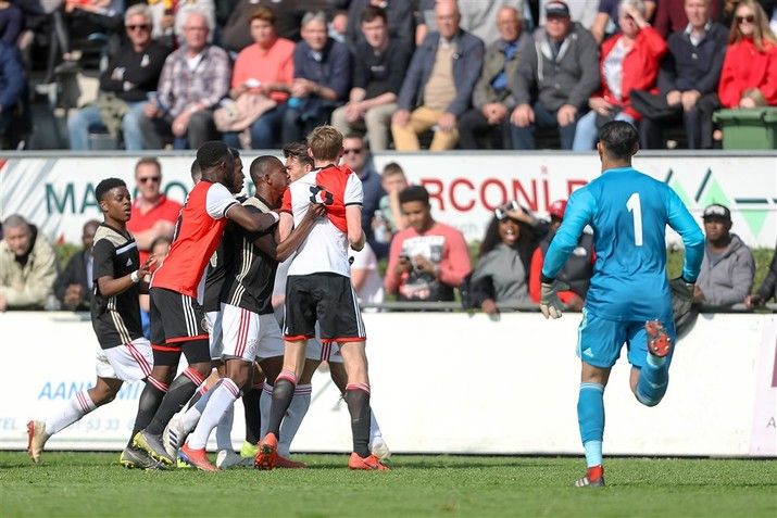 Feyenoord O/19 verslaat Ajax en pakt koppositie