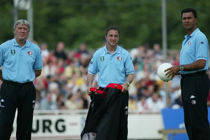 Voormalig keeperstrainer Pim Doesburg (77) overleden