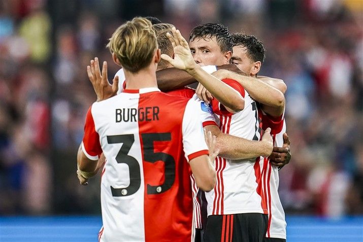 Feyenoord verslaat Dinamo Tbilisi ruim in heenwedstrijd