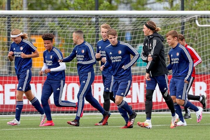 Feyenoord Onder 21 van start op Varkenoord