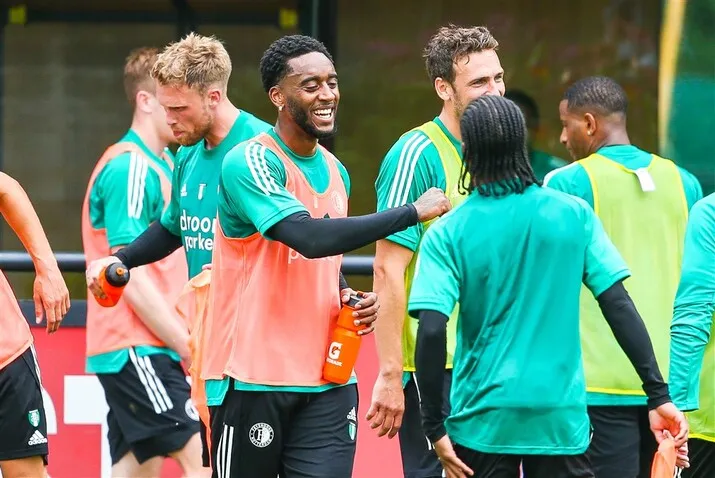 De eerste training van Feyenoord in beeld (fotoverslag)
