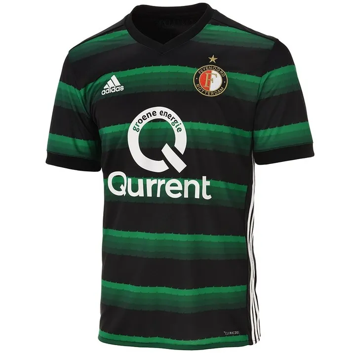 Feyenoord onthult nieuw uitshirt in centrum Rotterdam