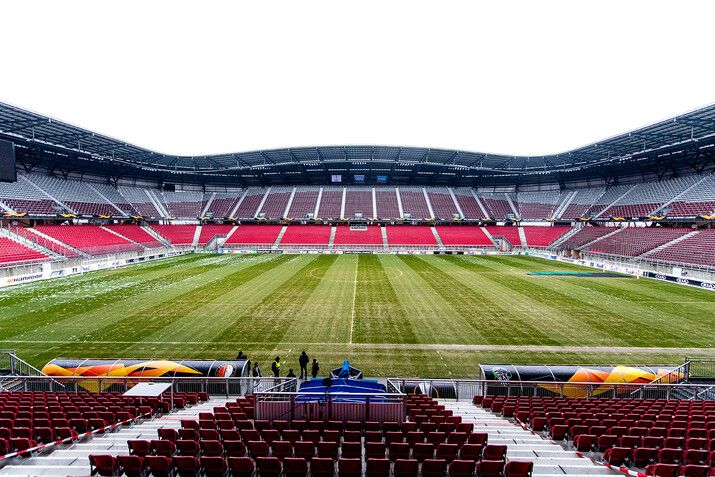 Feyenoord speelt op dramatisch veld: ''Mag geen excuus zijn''