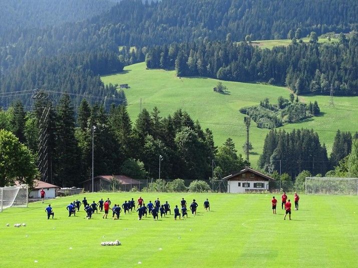Jørgensen traint apart van de groep in Oostenrijk