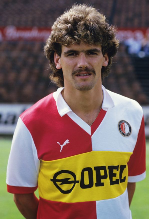FOTOSPECIAL | Feyenoord-shirts door de jaren heen