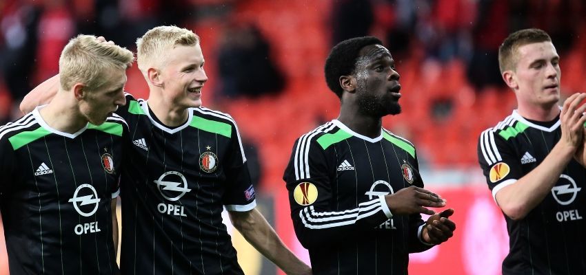 FOTOSPECIAL | Feyenoord-shirts door de jaren heen