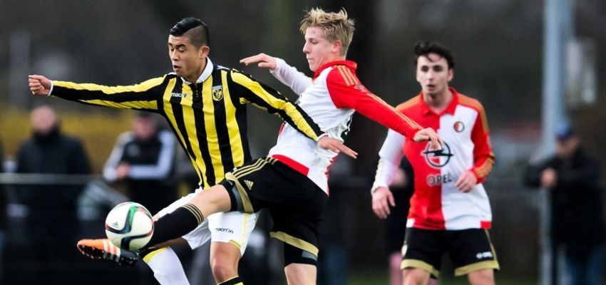 Feyenoord A1 ten onder tegen Vitesse A1