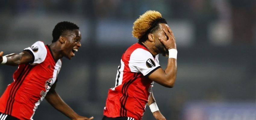 VILHENA SCHIET FEYENOORD LANGS UNITED