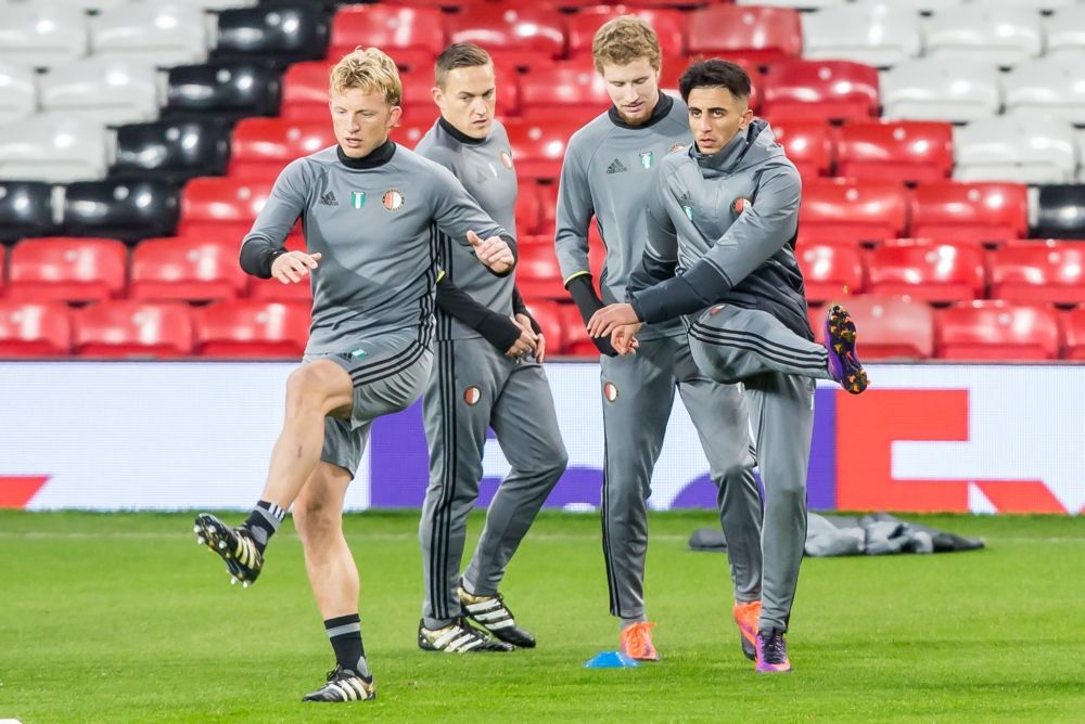 FOTO'S | Feyenoord werkt training af in Old Trafford