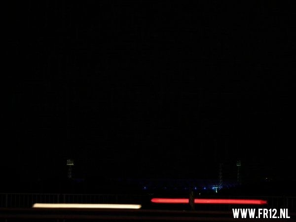 Stadion Feijenoord, De Kuip bij nacht.