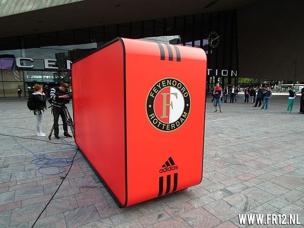 Opening nieuwe fanshops