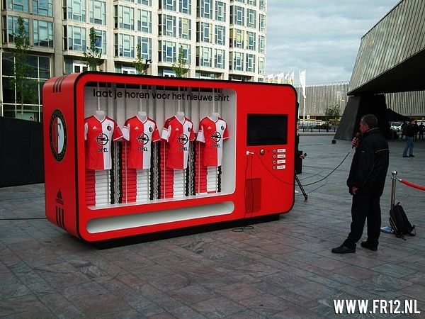 Opening nieuwe fanshops