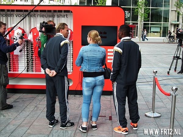 Opening nieuwe fanshops