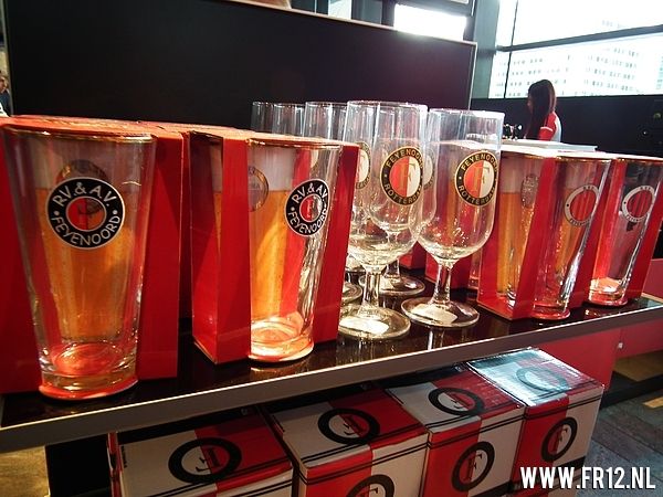 Opening nieuwe fanshops