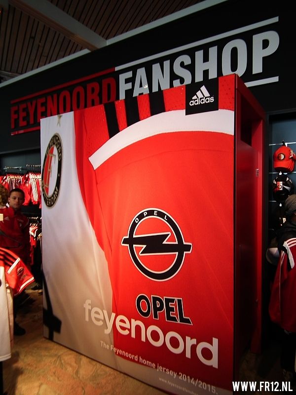 Opening nieuwe fanshops