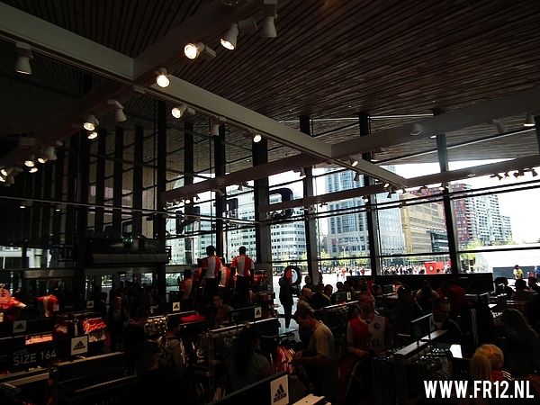 Opening nieuwe fanshops