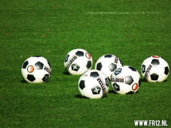 Laatste training voor 020 - Feyenoord