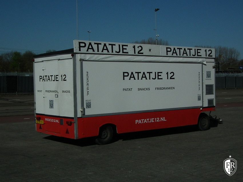 Presentatie nieuwe spelersbus