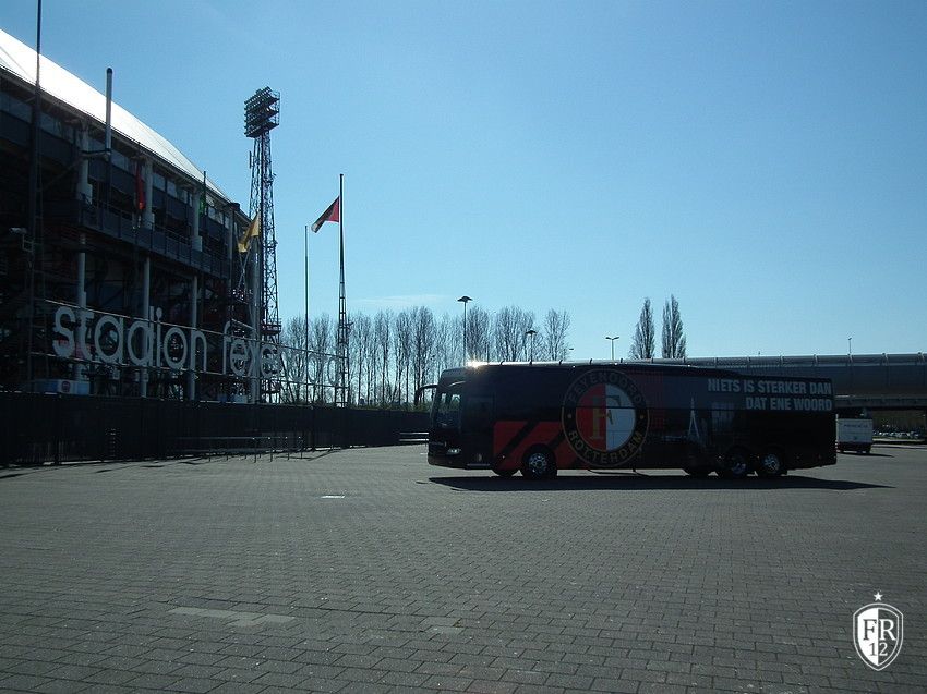 Presentatie nieuwe spelersbus