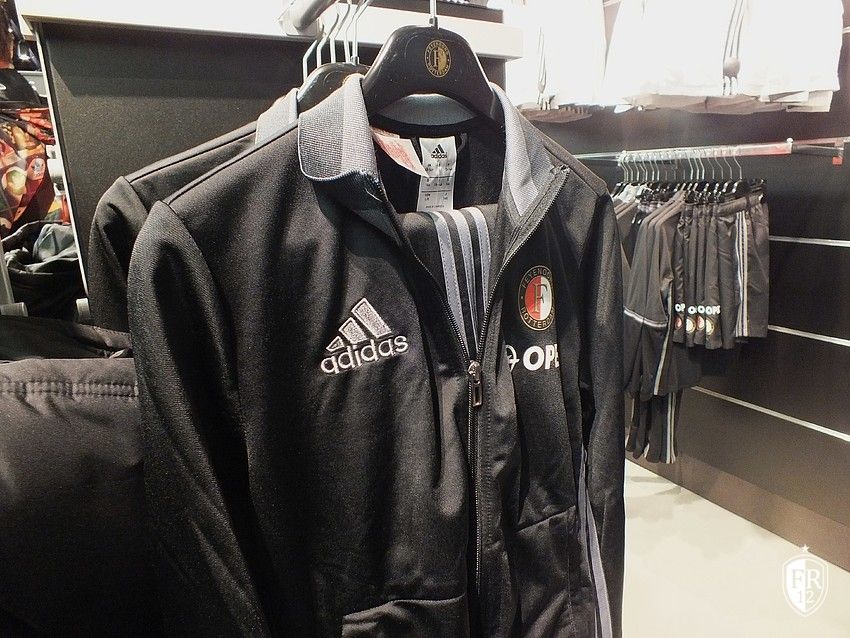 Opening nieuwe fanshop