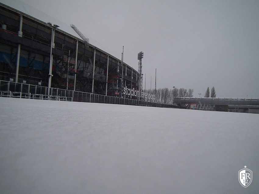 De Kuip in winterkleuren
