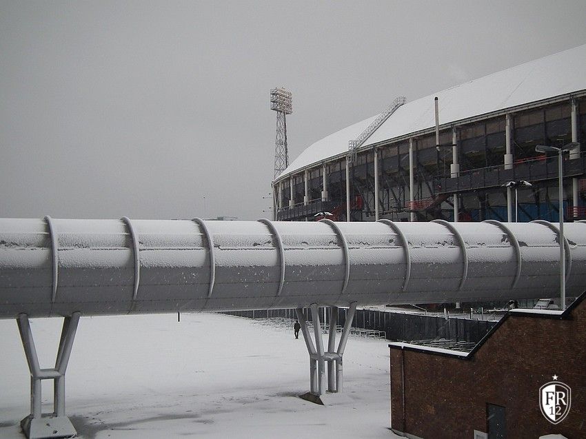 De Kuip in winterkleuren