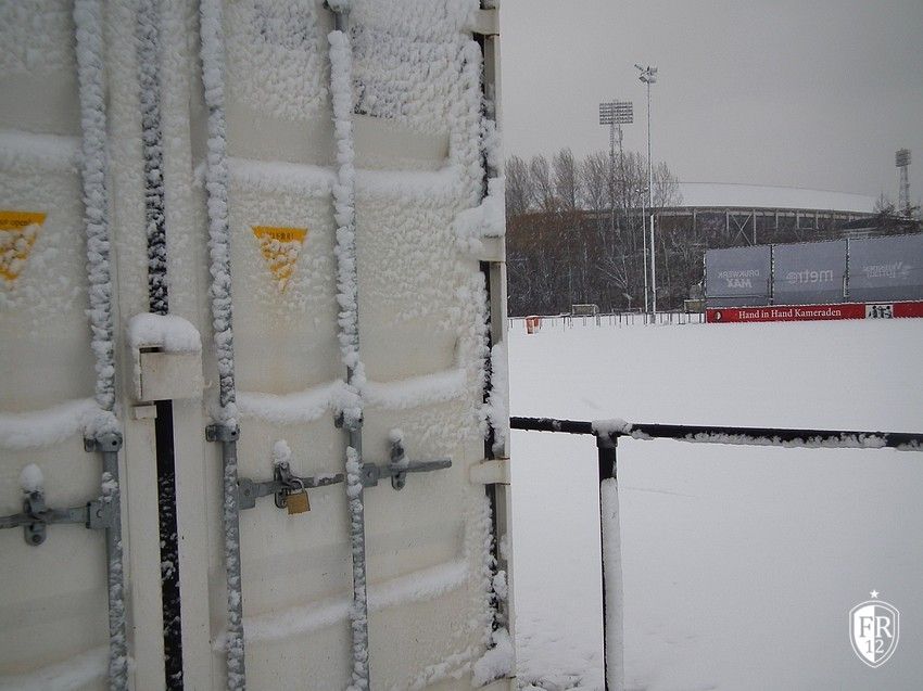 De Kuip in winterkleuren