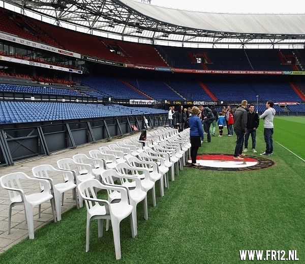 Feyenoordfans lunchen met selectie
