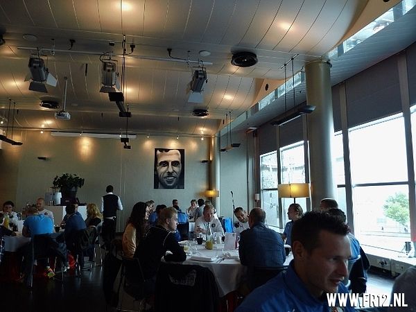 Feyenoordfans lunchen met selectie