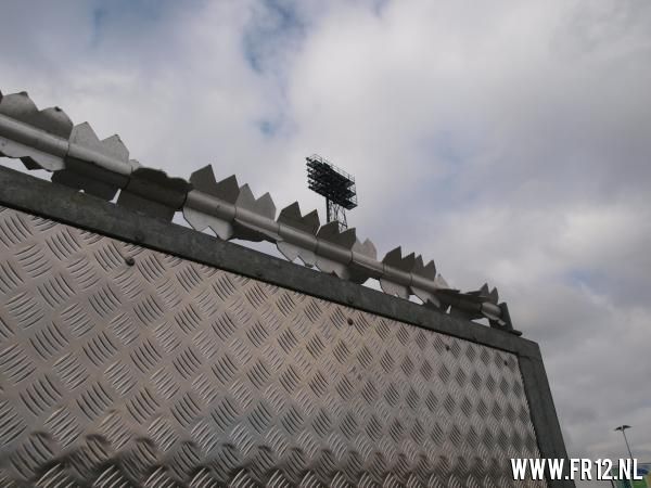 hekken rondom maasgebouw